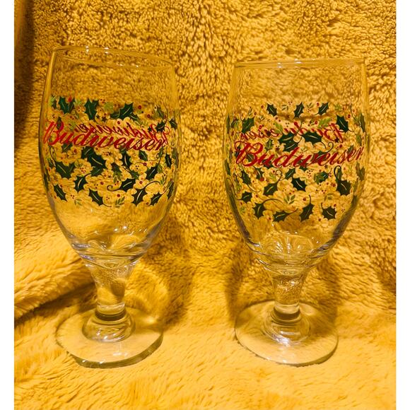 Budweiser HOLLY BERRIES Holiday Set of 2 beer Glasses goblets christmas cheers - Picture 5 of 6